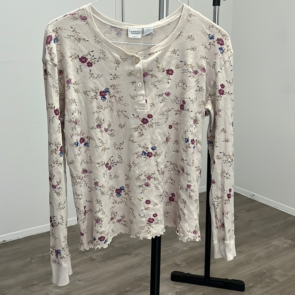 Floral full sleeve top
